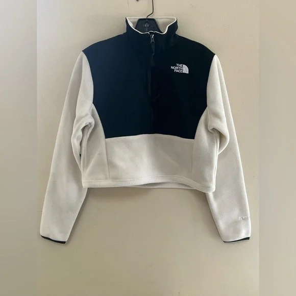 North Face Polartec White w/black Fleece Fabric Crop Jacket - Picture 2 of 10